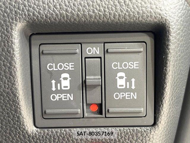 Honda N BOX CUSTOM 2023-07 6816174-5