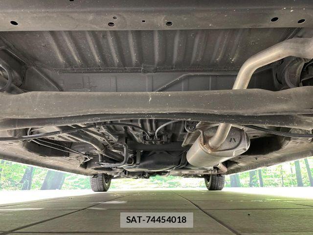 Honda N BOX CUSTOM 2019-12 6816198-15