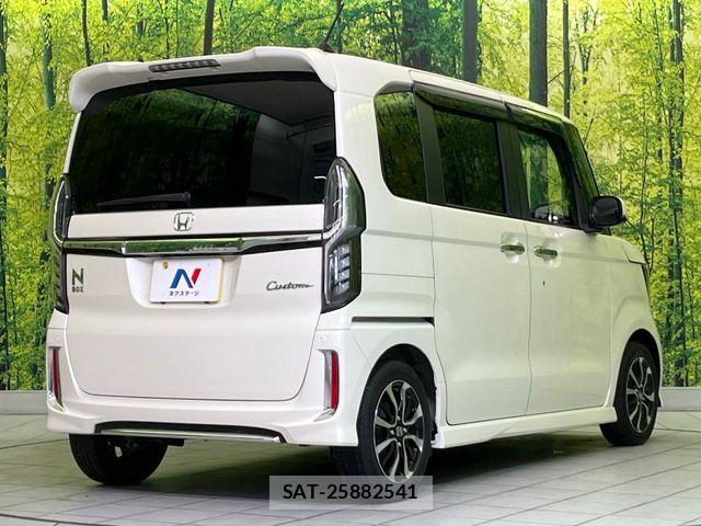 Honda N BOX CUSTOM 2018-05 6816188-16