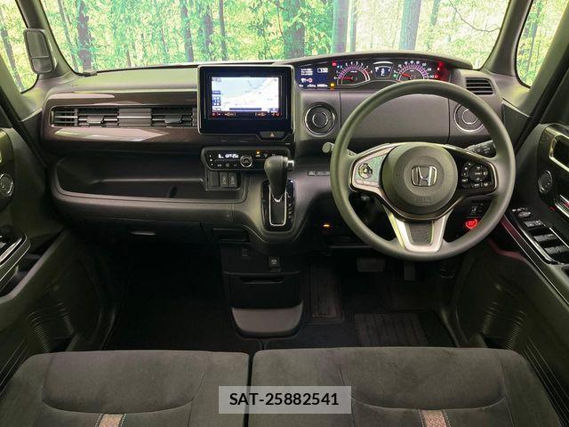 Honda N BOX CUSTOM 2018-05 6816188-1