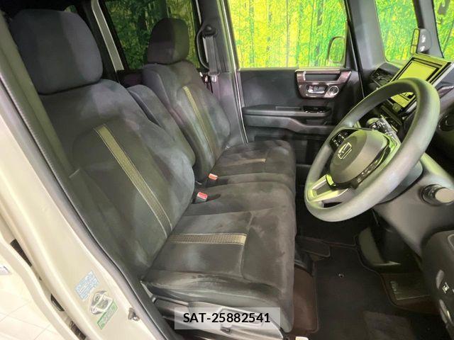 Honda N BOX CUSTOM 2018-05 6816188-7