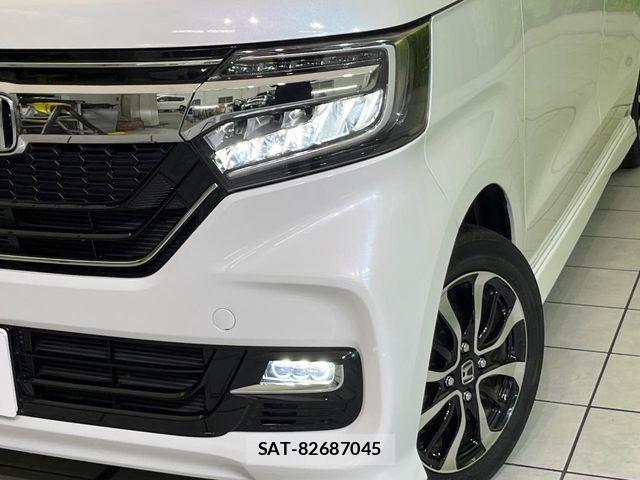 Honda N BOX CUSTOM 2019-06 6816177-11