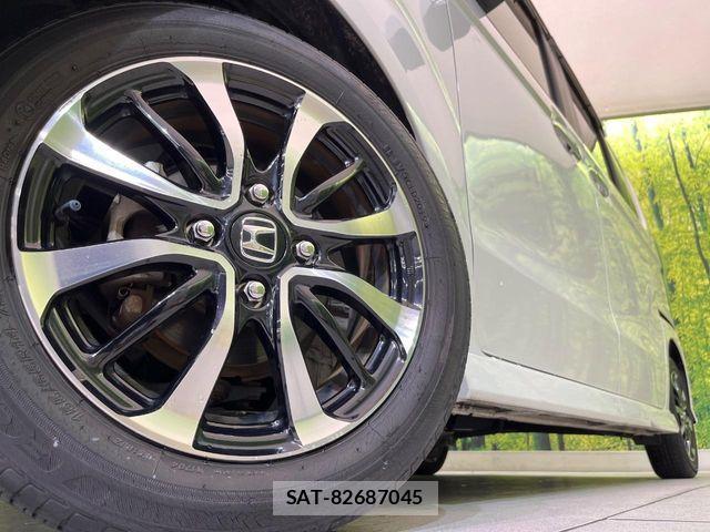 Honda N BOX CUSTOM 2019-06 6816177-12