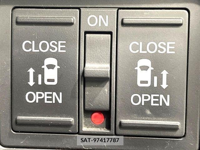 Honda N BOX CUSTOM 2018-04 6816204-3