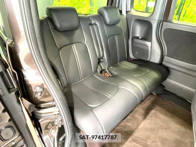 Honda N BOX CUSTOM 2018-04 6816204-8