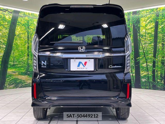 Honda N BOX CUSTOM 2019-04 6816194-13