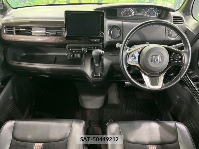 Honda N BOX CUSTOM 2019-04 6816194-1