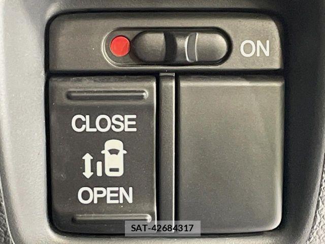Honda N BOX CUSTOM 2013-08 6816213-5