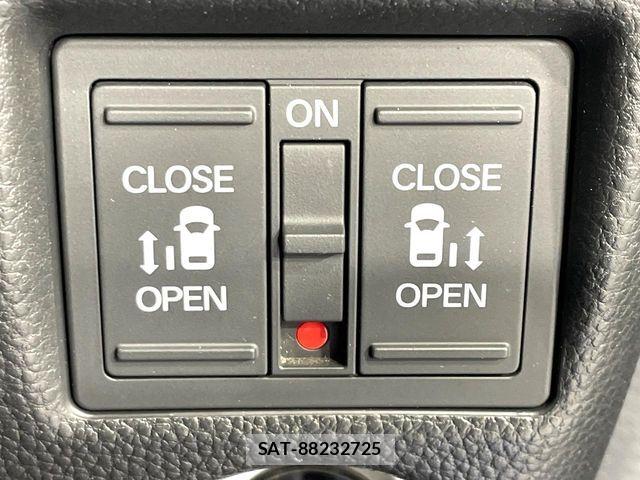 Honda N BOX CUSTOM 2019-07 6816207-4