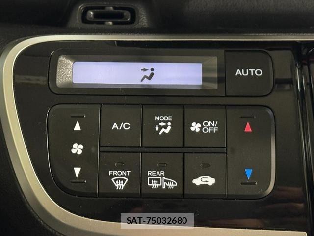 Honda N BOX CUSTOM 2016-11 6816216-12