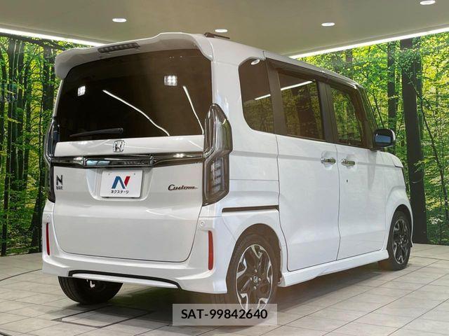 Honda N BOX CUSTOM 2018-11 6816185-15