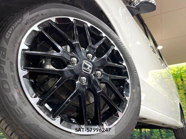 Honda N BOX CUSTOM 2024-02 6816157-12