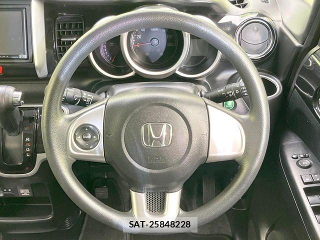 Honda N BOX CUSTOM 2017-06 6816202-8
