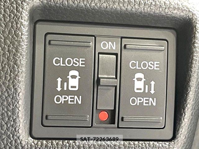Honda N BOX CUSTOM 2024-03 6816171-4