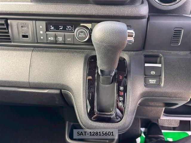 Honda N BOX CUSTOM 2024-09 6816170-24