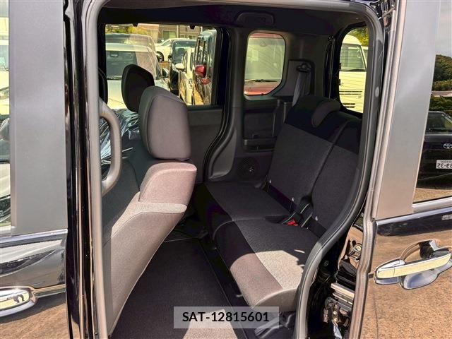 Honda N BOX CUSTOM 2024-09 6816170-5