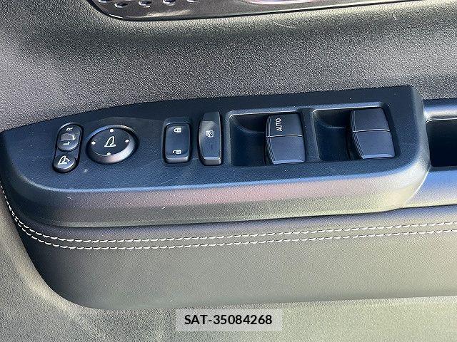 Honda N BOX CUSTOM 2024-05 6816161-21
