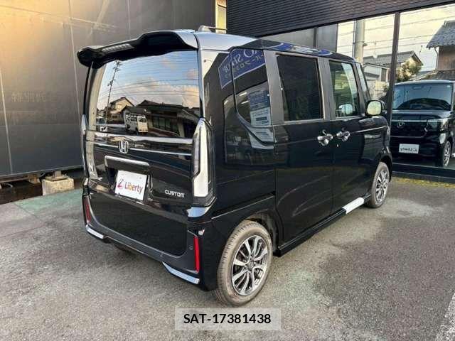 Honda N BOX CUSTOM 2026-02 6909974-12