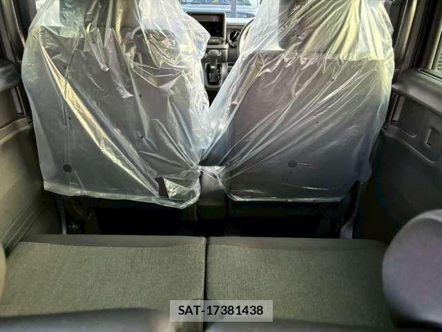Honda N BOX CUSTOM 2026-02 6909974-18