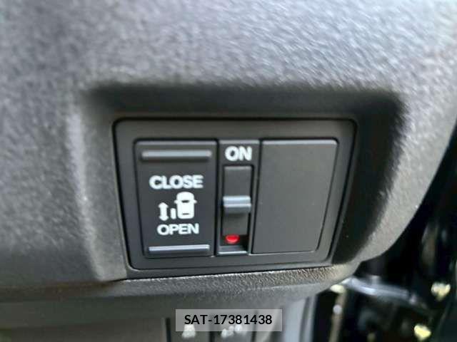 Honda N BOX CUSTOM 2026-02 6909974-4