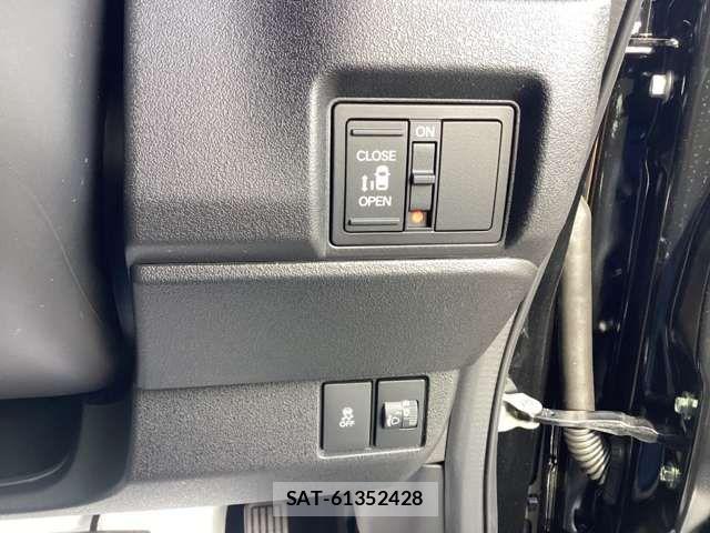Honda N BOX CUSTOM 2026-01 6909905-17