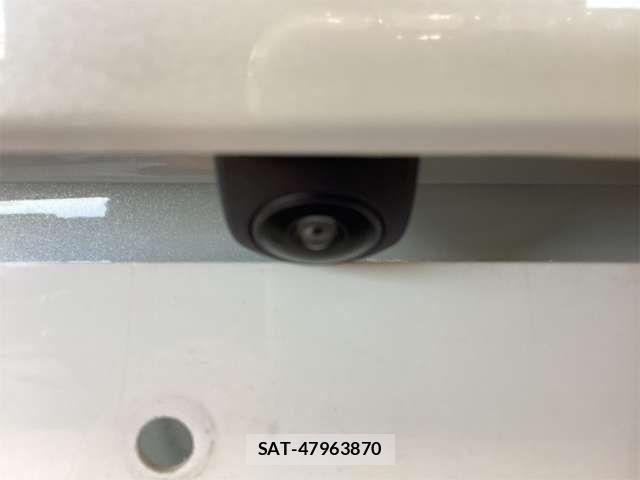 Honda N BOX CUSTOM 2026-02 6909958-17