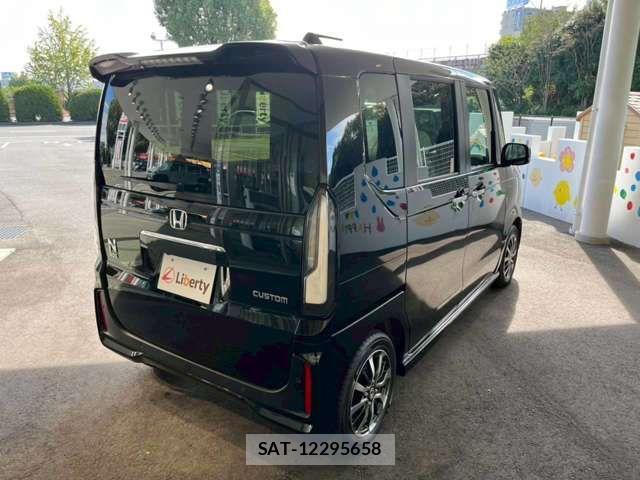 Honda N BOX CUSTOM 2024-10 6910025-12