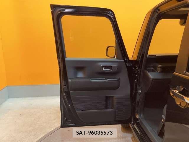 Honda N BOX CUSTOM 2025-11 6910026-11
