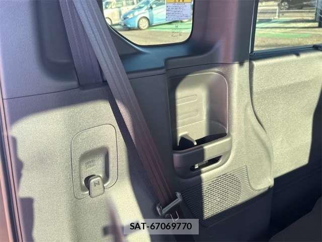 Honda N BOX CUSTOM 2026-01 6909928-16