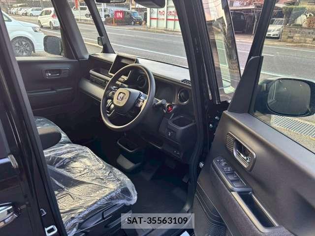 Honda N BOX CUSTOM 2025-12 6910059-13