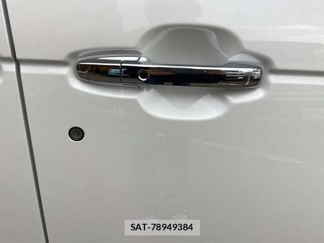Honda N BOX CUSTOM 2026-03 6909991-19