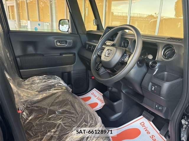 Honda N BOX CUSTOM 2025-10 6909918-12