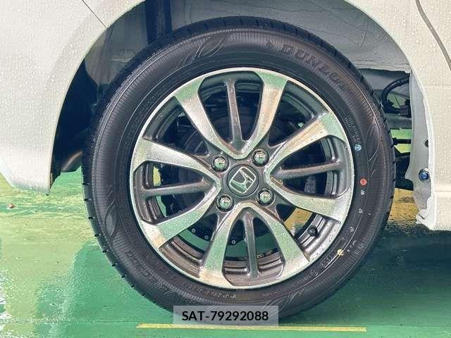 Honda N BOX CUSTOM 2026-03 6909979-12