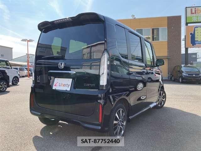 Honda N BOX CUSTOM 2026-03 6909988-9