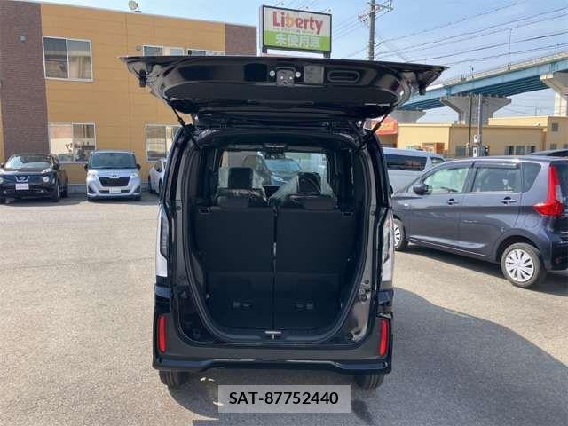 Honda N BOX CUSTOM 2026-03 6909988-12