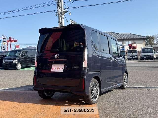 Honda N BOX CUSTOM 2023-10 6910042-9