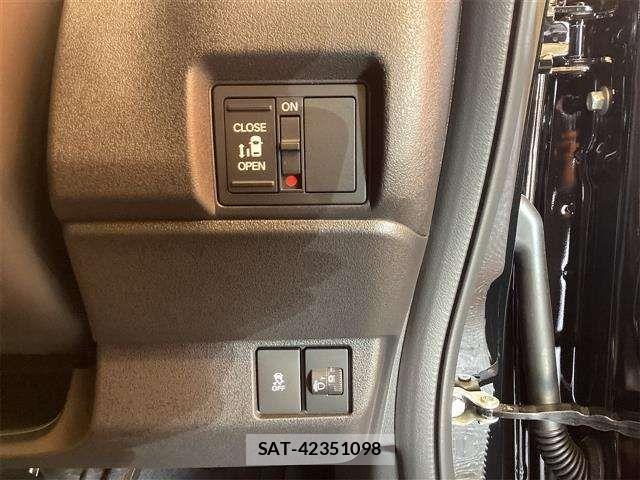 Honda N BOX CUSTOM 2025-08 6903122-7