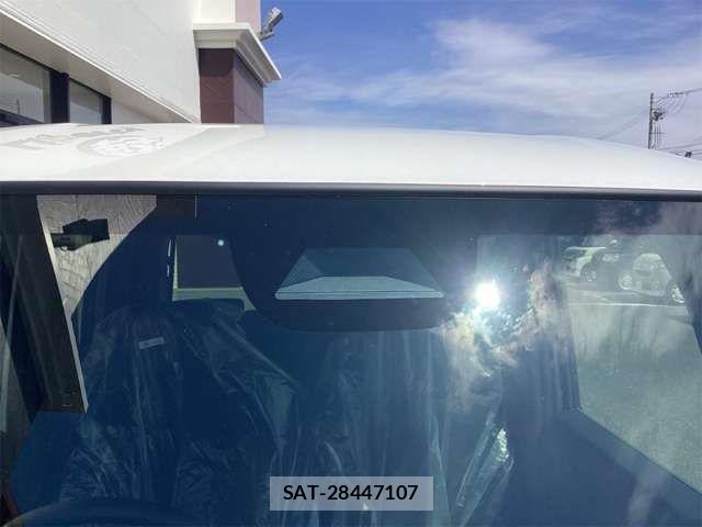 Honda N BOX CUSTOM 2026-02 6909972-11