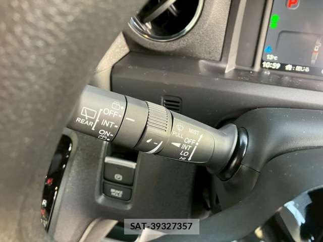 Honda N BOX CUSTOM 2026-01 6909920-11