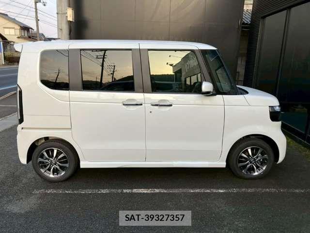 Honda N BOX CUSTOM 2026-01 6909920-8