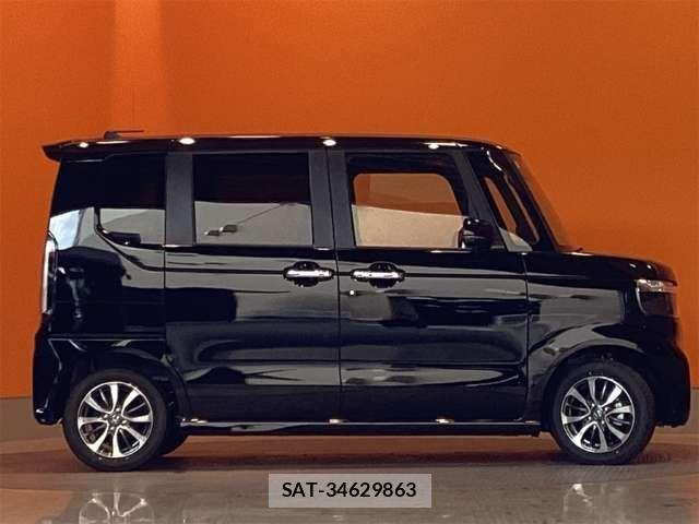 Honda N BOX CUSTOM 2026-03 6910023-6
