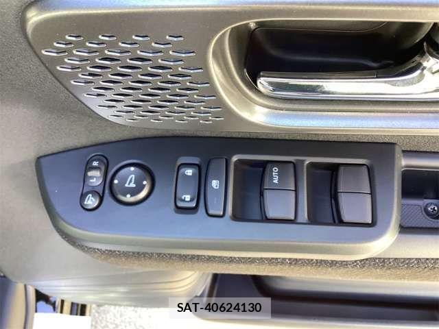 Honda N BOX CUSTOM 2025-11 6909994-18