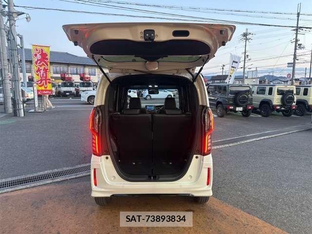 Honda N BOX CUSTOM 2022-06 6910046-12