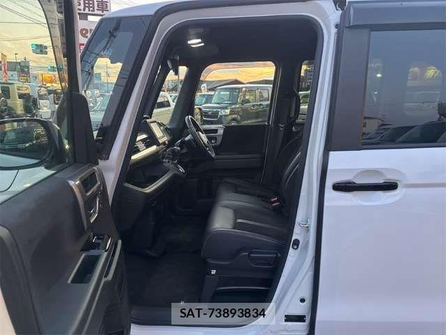 Honda N BOX CUSTOM 2022-06 6910046-16