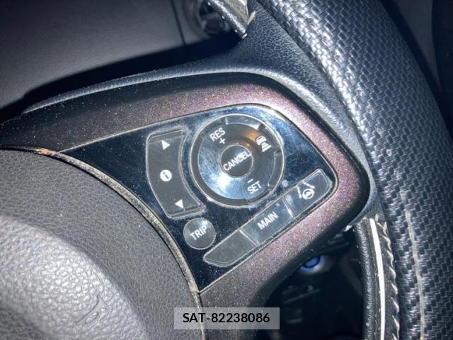 Honda N BOX CUSTOM 2018-10 6910183-13