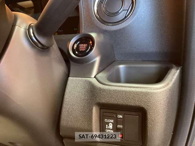 Honda N BOX CUSTOM 2025-11 6910044-5