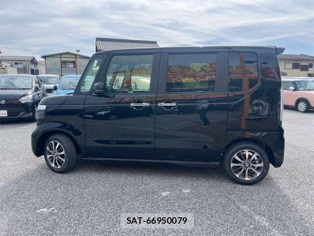Honda N BOX CUSTOM 2026-03 6909978-10