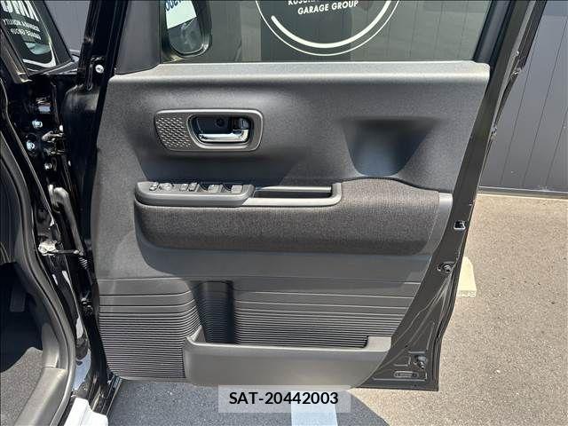 Honda N BOX CUSTOM 2026-04 6909898-12