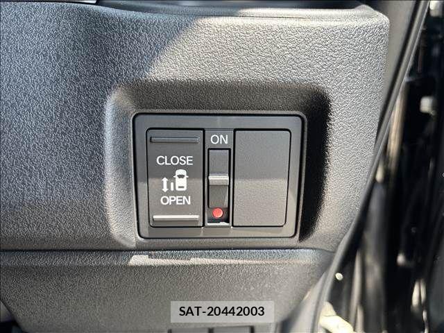 Honda N BOX CUSTOM 2026-04 6909898-16