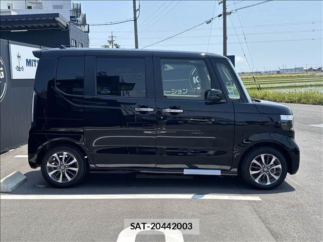 Honda N BOX CUSTOM 2026-04 6909898-3